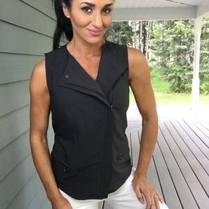 Trouve dark grey zipper motto vest
